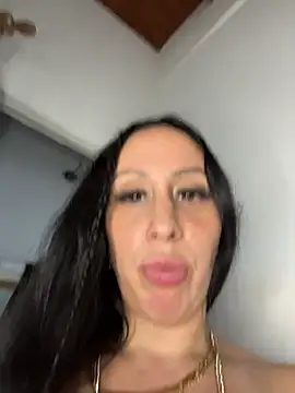 Tanitavip: онлайн-секс-чат