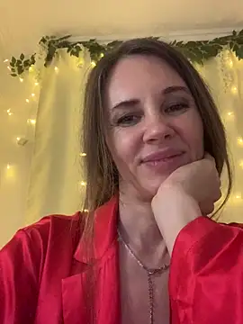 LucieMack 现场XXX聊天