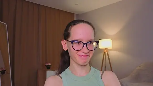 BettyBrowni élő XXX-chatje