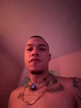 AlphaMasterXxx 在線直播表演