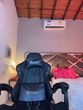 Chat XXX en directo de Cherry_zayden_