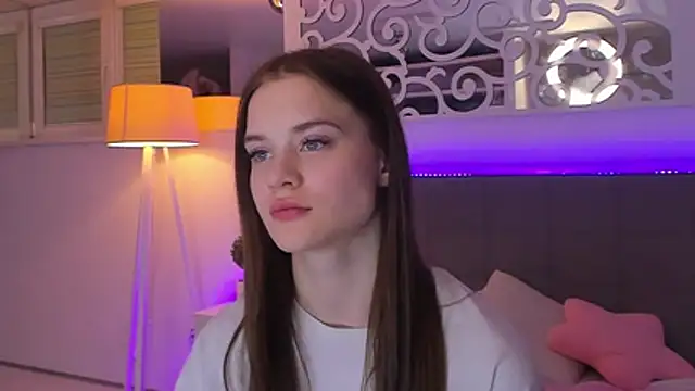 LuisaClover: απευθείας συνομιλία Χ ΧΧ