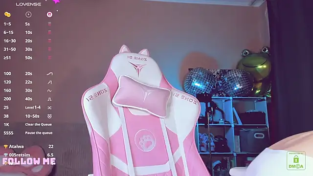 AmyRose6969 Adlı Modelin Canlı XXX Sohbeti