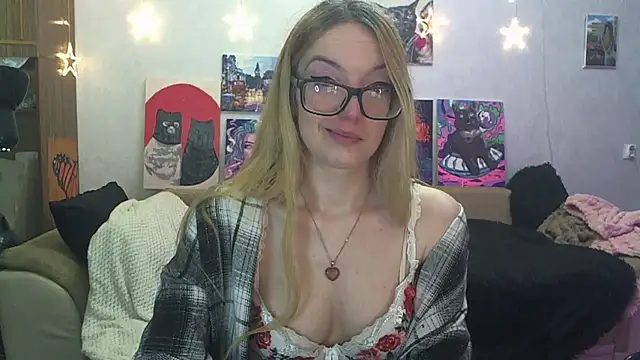 SecretSophia: онлай н-секс-чат