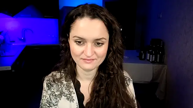 XXX chat uživo modela Cerann1