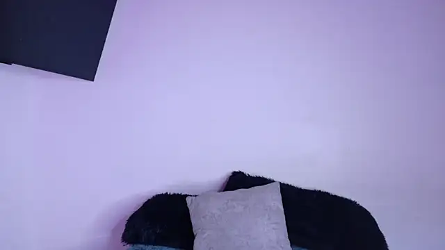 Chat +18 de ale_blossom ao vivo