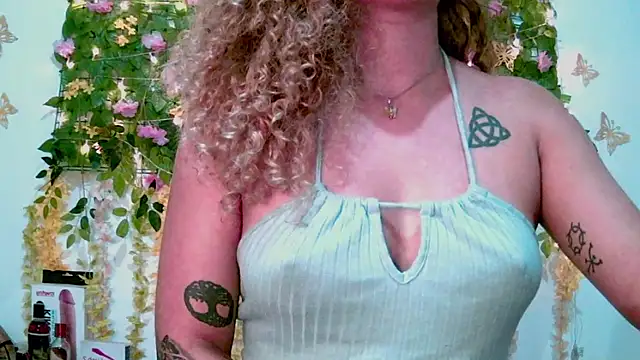 Crysrus live XXX chat