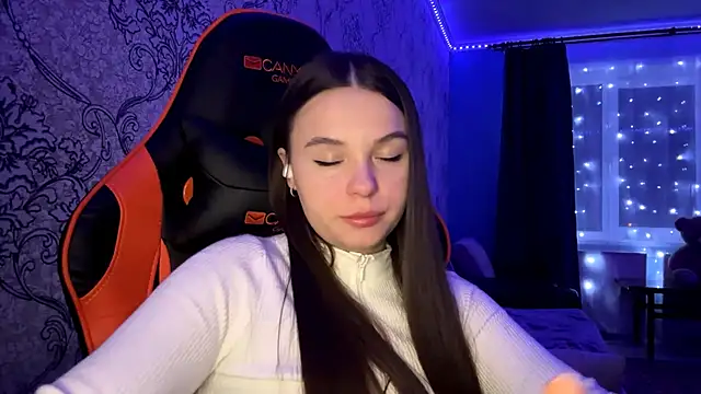 AkikoAnkromn Webbikameraesitys