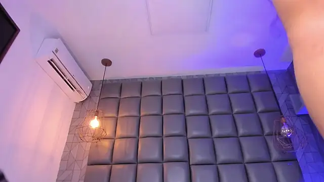 megan_woll élő XXX-chatje