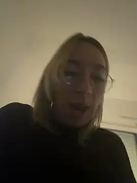 Giuliana_baby élő XXX-chatje