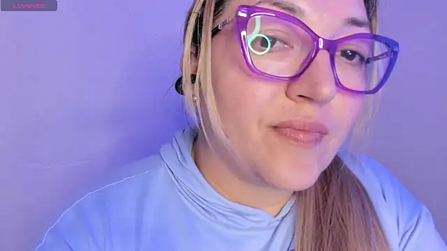 Chat +18 de Naty_Mature_ ao vivo