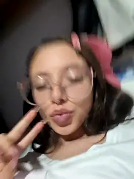 linda-schmidt 라이브 XXX 채팅