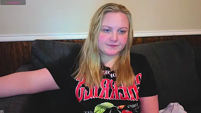 Pokazy przed kamerką – PhatAssBlond