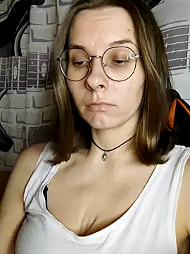 Aashikalaa élő XXX-chatje