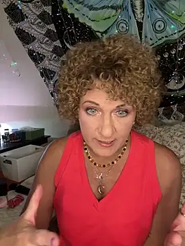 SuzyCatzz – Naživo XXX chat