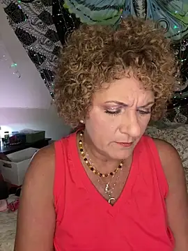 Chat XXX en directo de SuzyCatzz