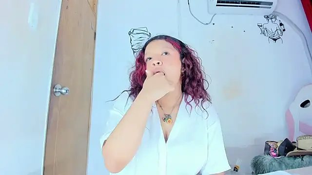 Chatroom XXX en direct de Emily_Coper18