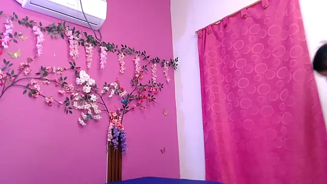 Živý XXX chat analintimacy18