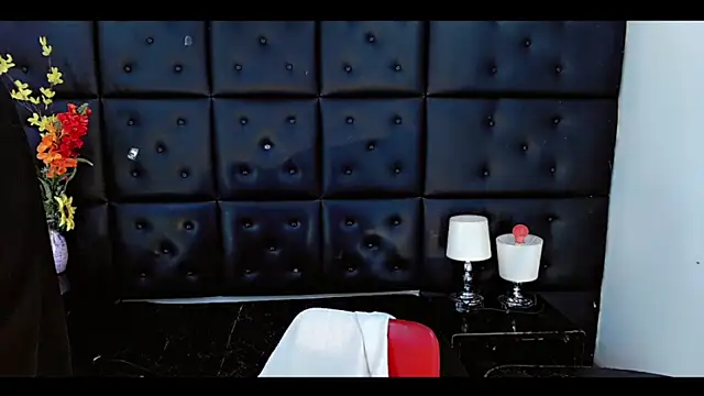 Daniela_Pink_ élő XXX-chatje