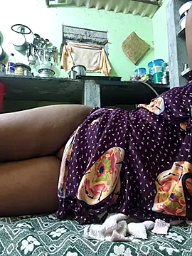 Tamilselviroja- – Live XXX-chat