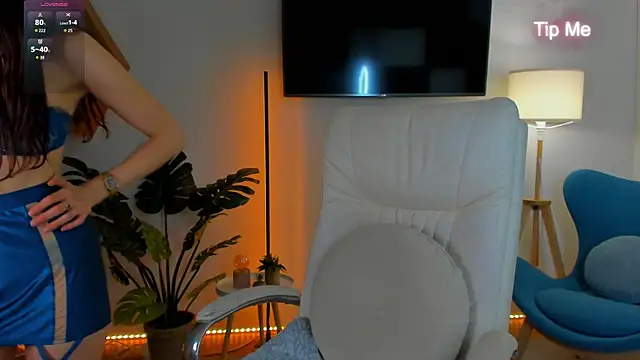 Hailey_Green Adlı Modelin Canlı XXX Sohbeti