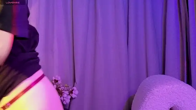 NicoleLuxe Chat XXX in diretta