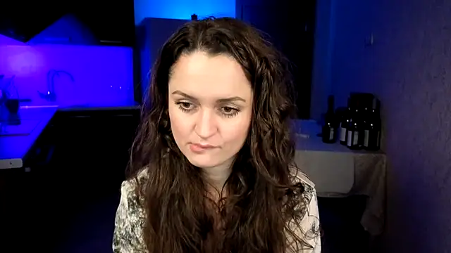 XXX chat uživo modela Cerann1