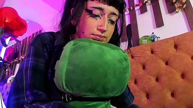 MeowMota_ live XXX chat