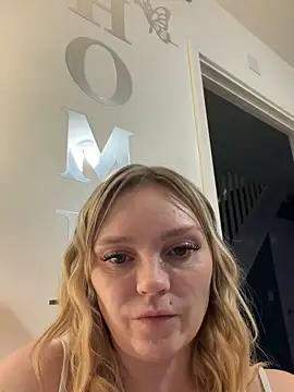 Sky25x's Live XXX Chat