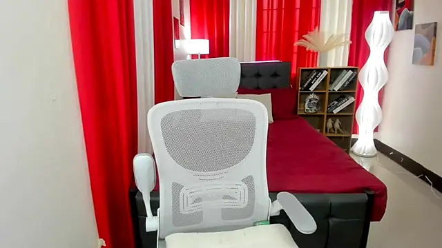 hotjessieempress: διαδικτυακό σόου στην κάμερα