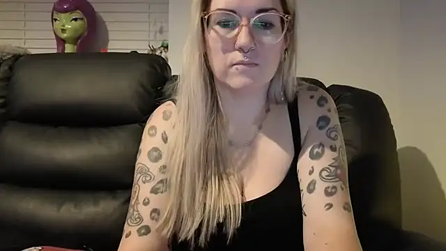 Sizzling_Indie36 Live XXX-chat