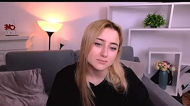 Lulu___Moonn Live XXX chat