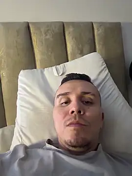 adam-rivera élő XXX-chatje