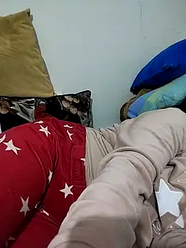 lolo890 Adlı Modelin Canlı XXX Sohbeti