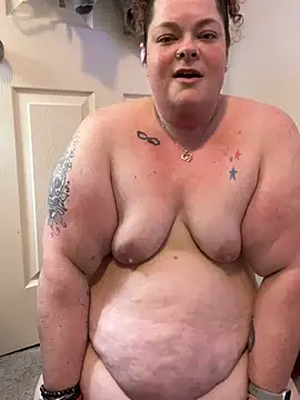 MsStrawbooty Chat XXX live