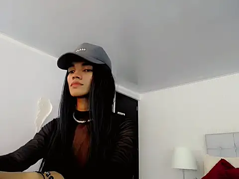 Онлайн чат XXX Kathalinasantana