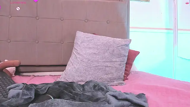 Chat +18 de amandalee01 ao vivo