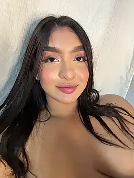 jenn_fit লাইভ XXX চ্যাট