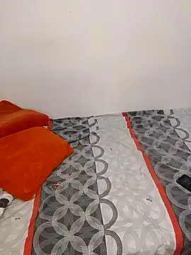 Chat +18 de Ferrandiz23 ao vivo