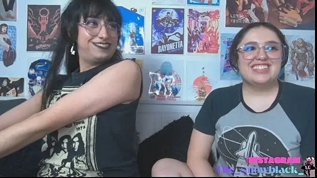 snowblack_ élő XXX-chatje