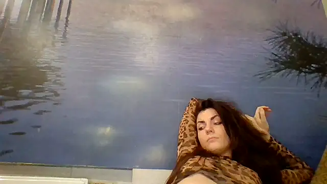 Pokazy przed kamerką – AliceTailor