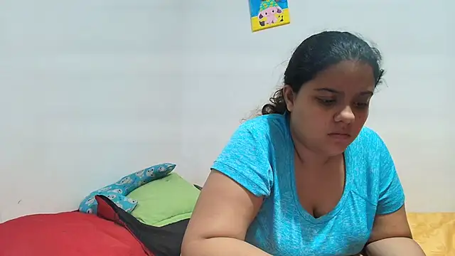 Chat +18 de luisahot_9727 ao vivo