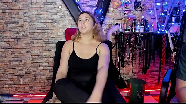 Czat XXX na żywo – Liltildeman_moon