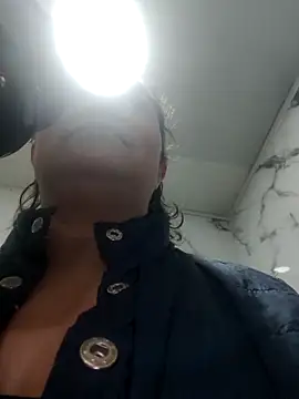 StefiAlizon70 Adlı Modelin Canlı XXX Sohbeti