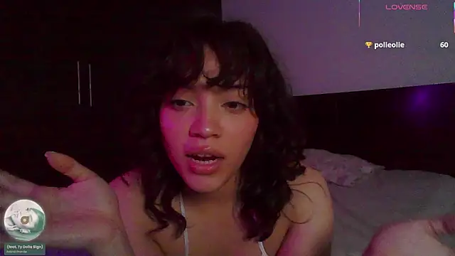 _curiouskitten_'s Live XXX Chat