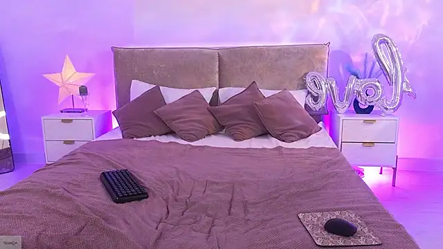 Jules_night Adlı Modelin Canlı XXX Sohbeti