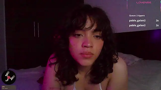 Chatroom XXX en direct de _curiouskitten_