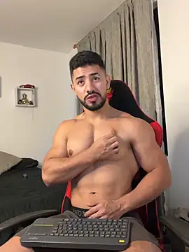 Ezzio_Scolaro 在線直播表演