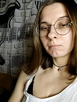 Aashikalaa – Naživo XXX chat