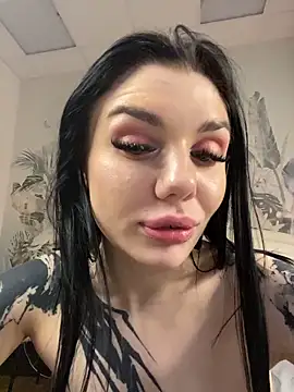 MaeveMoonのウェブカメラショー